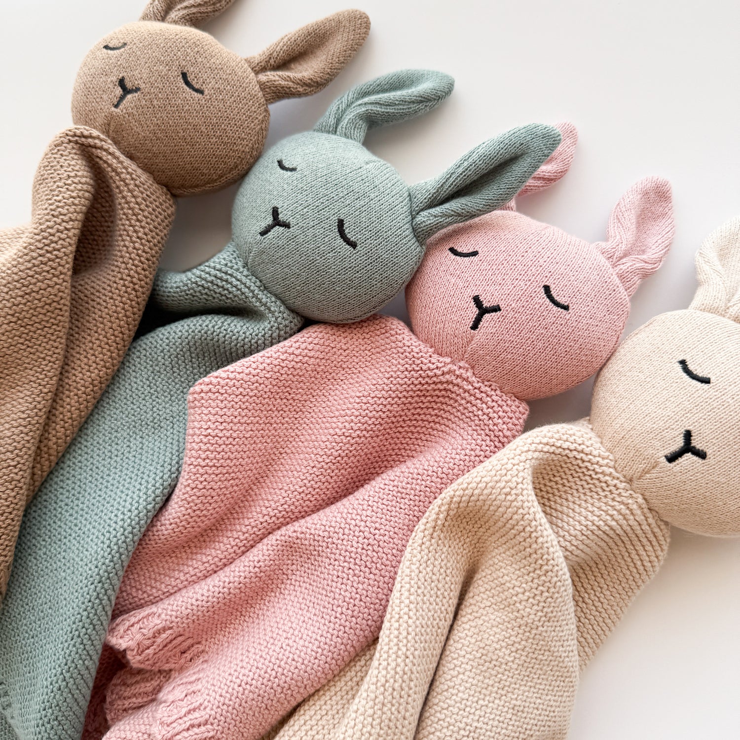 Knitted Comforter - Blush image 4